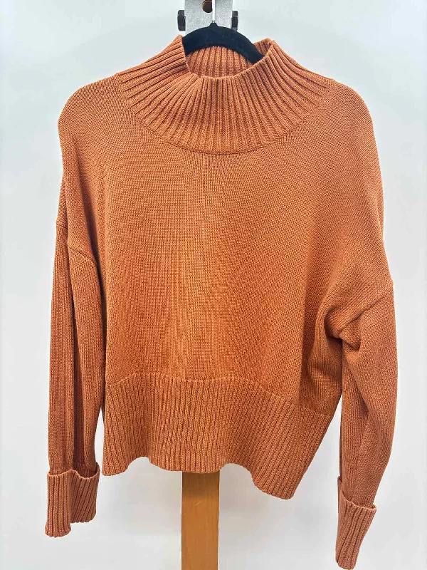 525 Women's Size S Pumpkin Solid Sweater