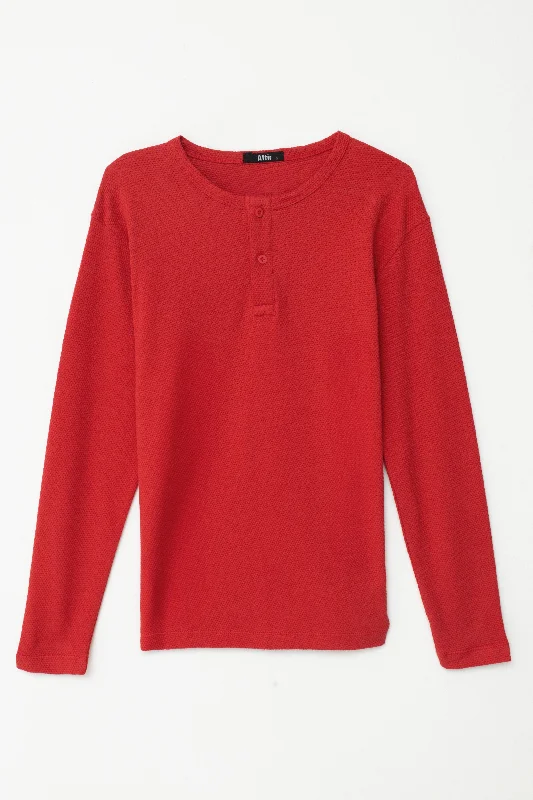 Popcorn-knit Henley in Crimson